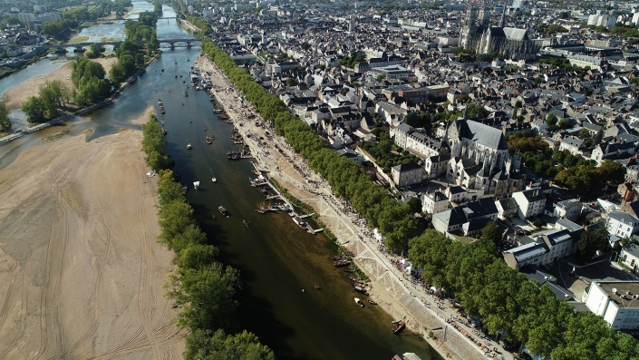 Image extraite d'un dronelapse réalisé au Festival de Loire d'Orléans 2019 pour un film de communication