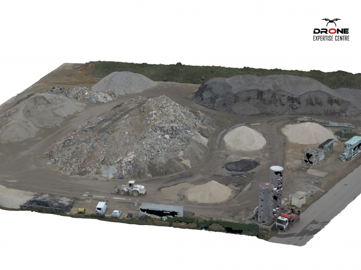 Modélisation 3D par drone par photogrammétrie d'un site de dépôt à Chatres (28)