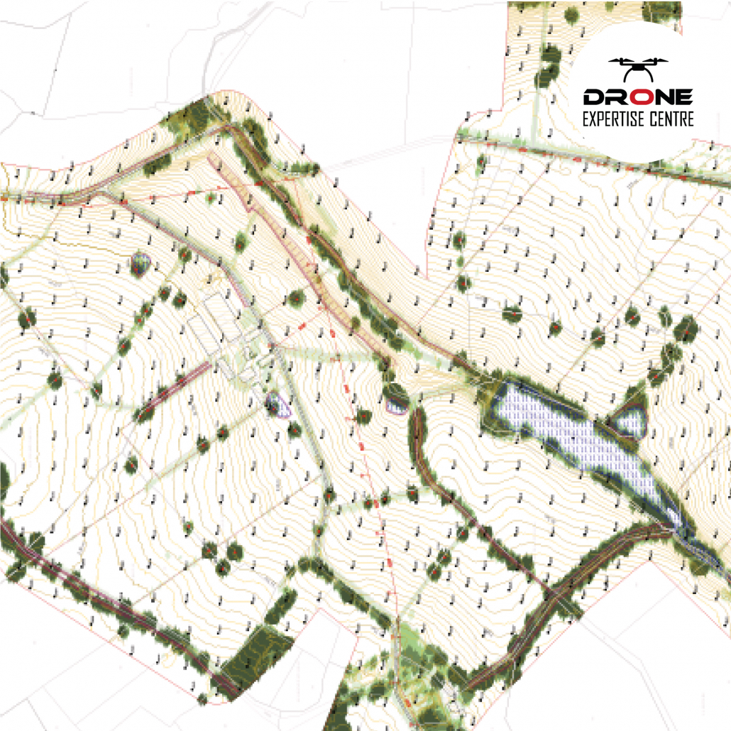 Plan topographique DWG obtenu par relevé aérien drone incluant repères altimétriques et contours parcellaires précis