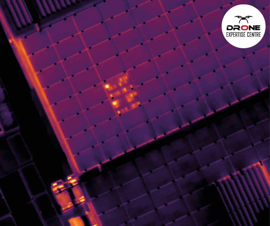 Cartographie thermique réalisée en inspection panneaux solaires par drone