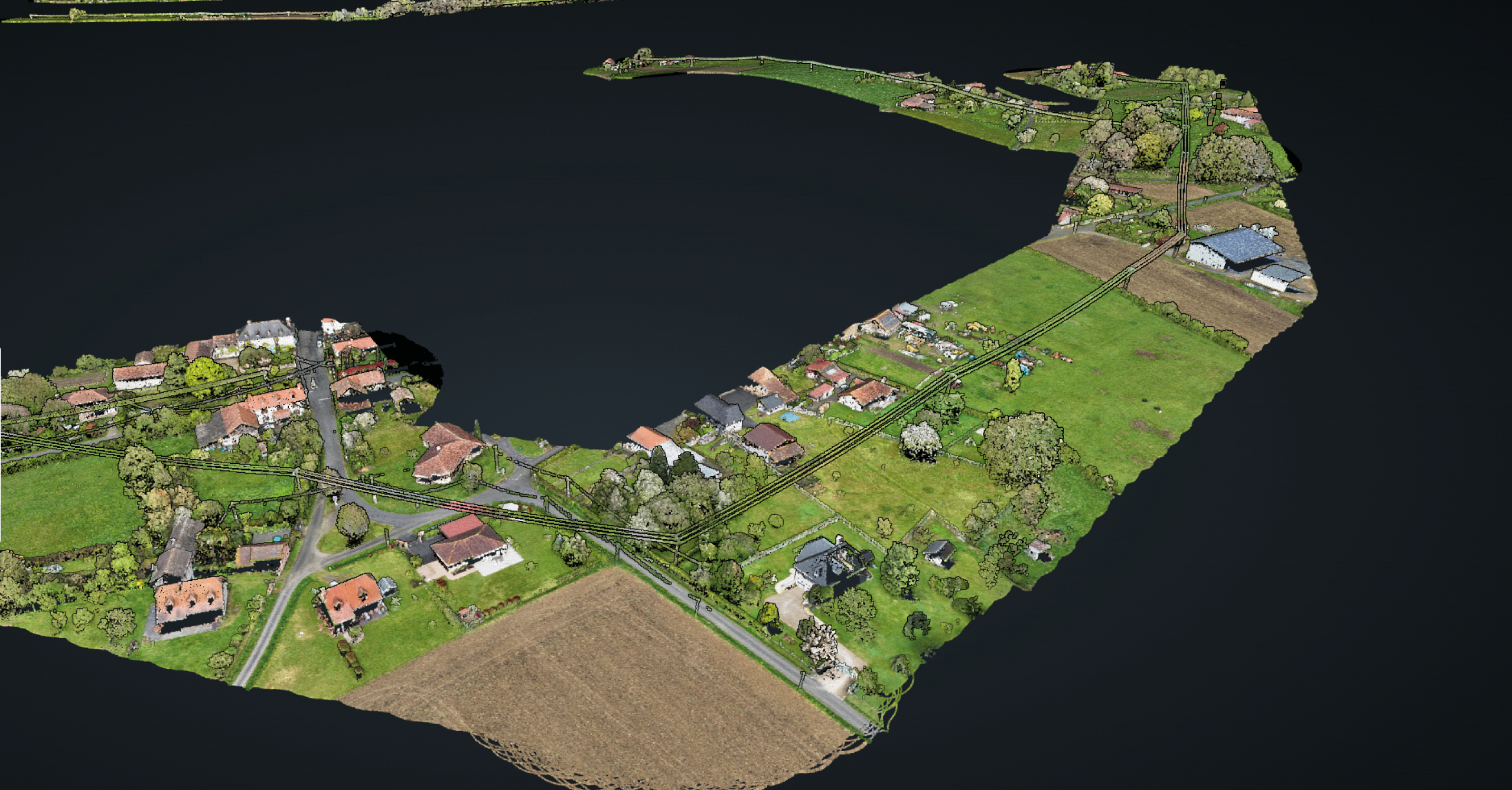 Numérisation d'infrastructures électriques réalisée par drone LiDAR dans les Pyrénées Mission LiDAR drone dans les Pyrénées pour le suivi des lignes HTA et BT