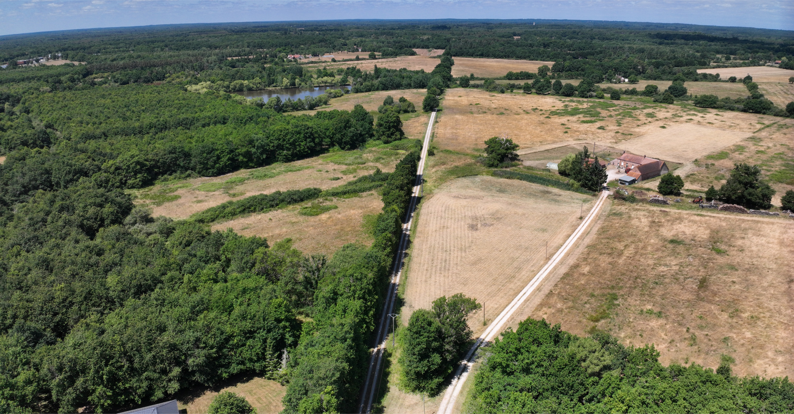 Mission drone LiDAR en Centre Val de Loire avec vue aérienne d'un secteur agricole et forestier