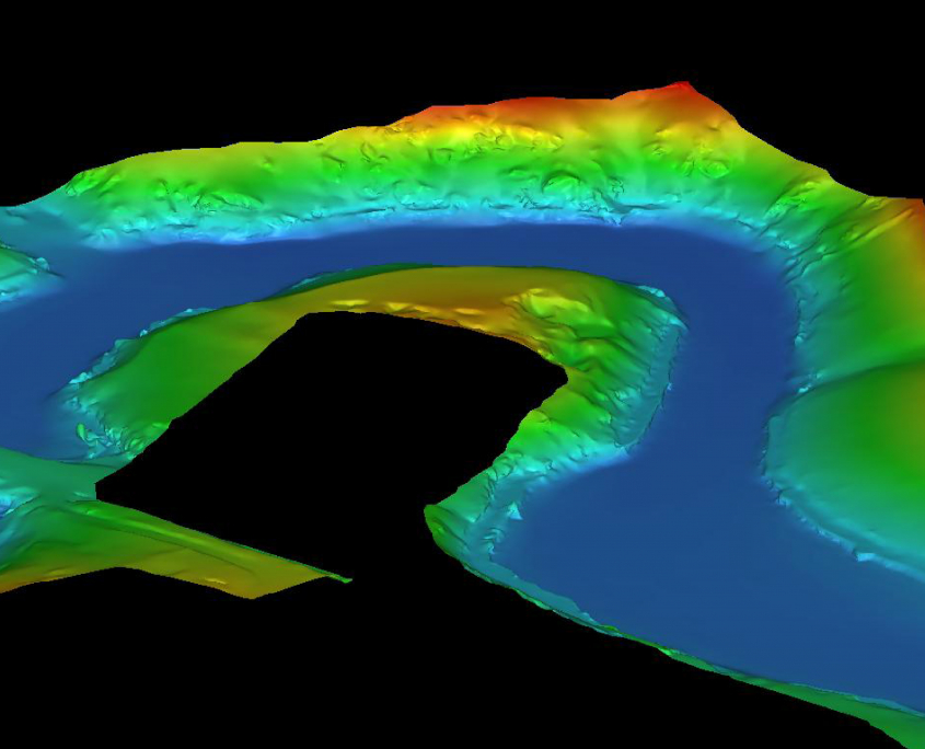 Exploitation des données géospatiales obtenues par levé LiDAR et bathymétrique par drone Modèle numérique de terrain créé grâce à un levé LiDAR et bathymétrique par drone sur zone naturelle