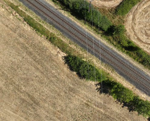 Relevé LiDAR pour la gestion des réseaux HTA et BT en milieu rural Numérisation lignes HTA et BT par drone au-dessus de parcelles agricoles en Pays de la Loire